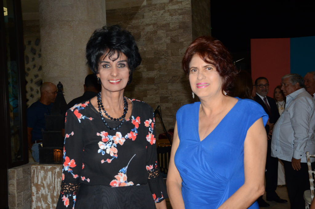 Elsa Nuñez y Lissete Mejia.